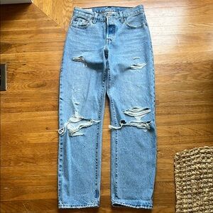 Distressed Blue Levi’s Jeans